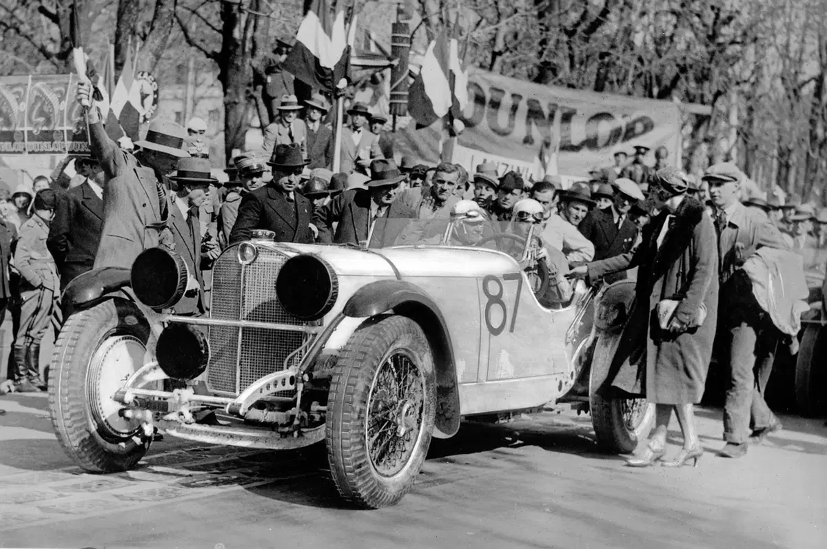 Mercedes-Benz: avviata collaborazione col Museo Mille Miglia (8)