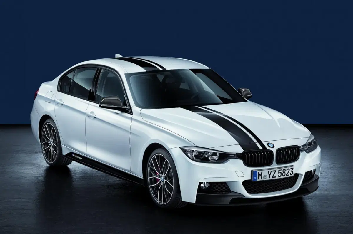 BMW Serie 1, Serie 3 e Serie 5 con pacchetto M Performance (4)