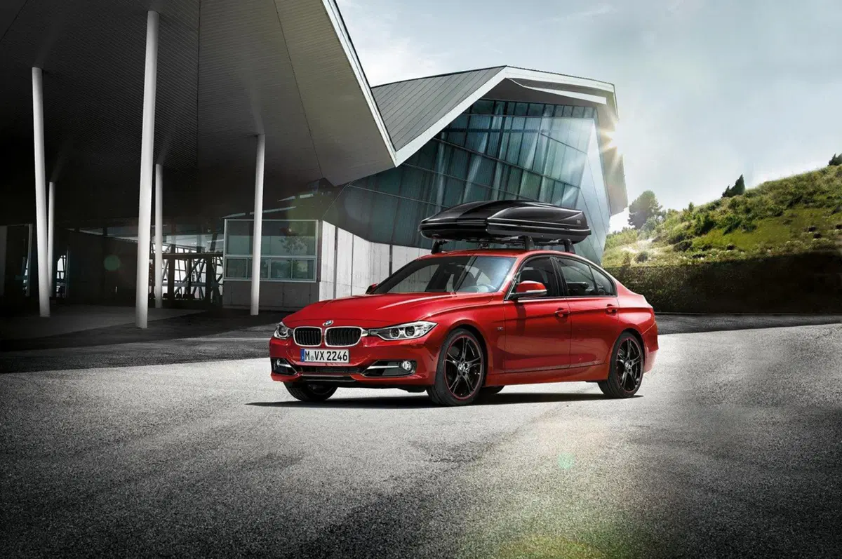 BMW Serie 1, Serie 3 e Serie 5 con pacchetto M Performance (8)
