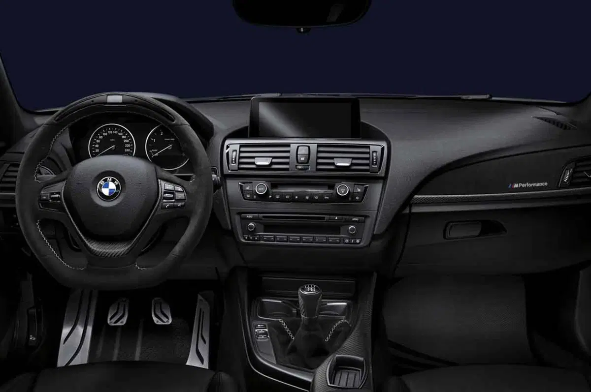 BMW Serie 1, Serie 3 e Serie 5 con pacchetto M Performance (10)