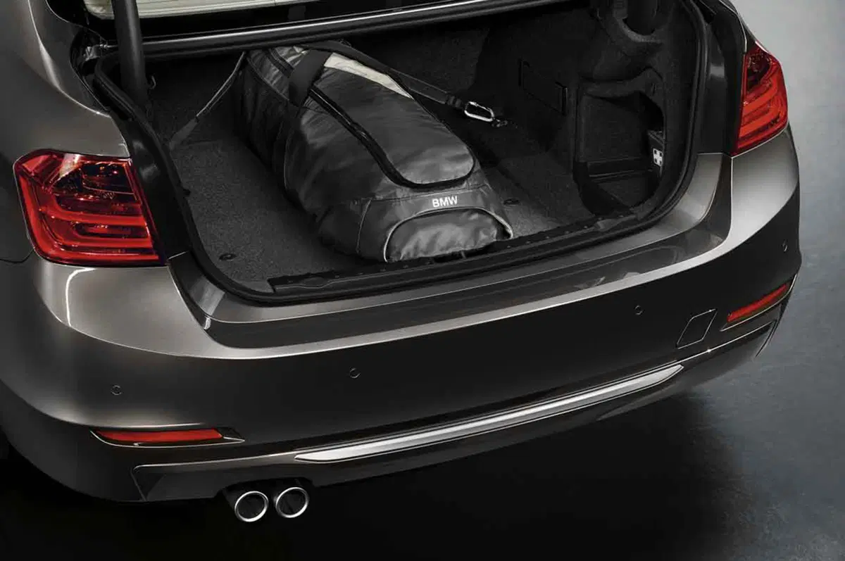 BMW Serie 1, Serie 3 e Serie 5 con pacchetto M Performance (16)