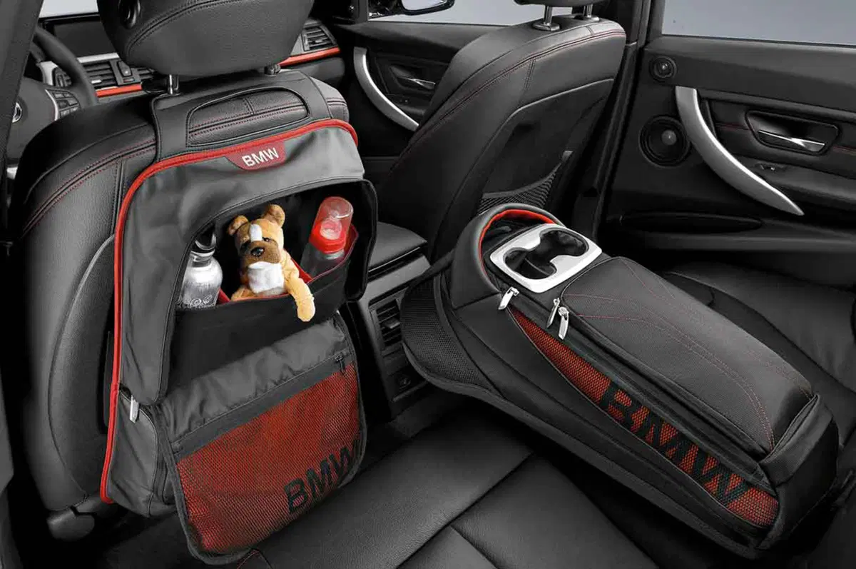 BMW Serie 1, Serie 3 e Serie 5 con pacchetto M Performance (19)