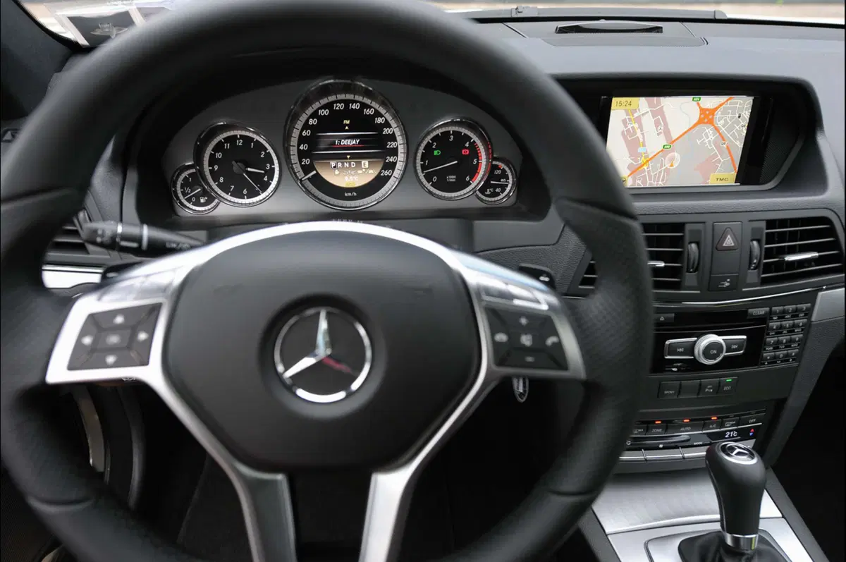 Mercedes-Benz Classe E M.Y. 2012 (22)