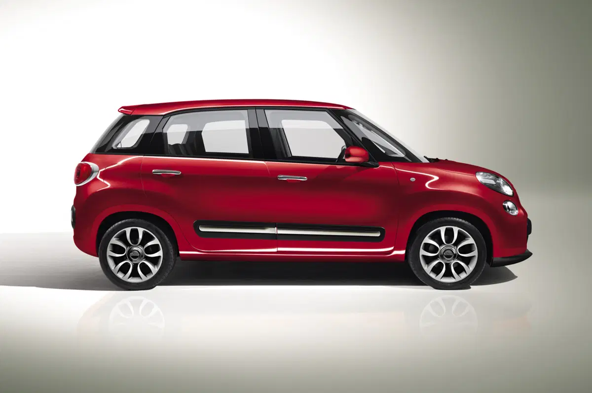 Fiat 500L: nuove foto e informazioni ufficiali (5)