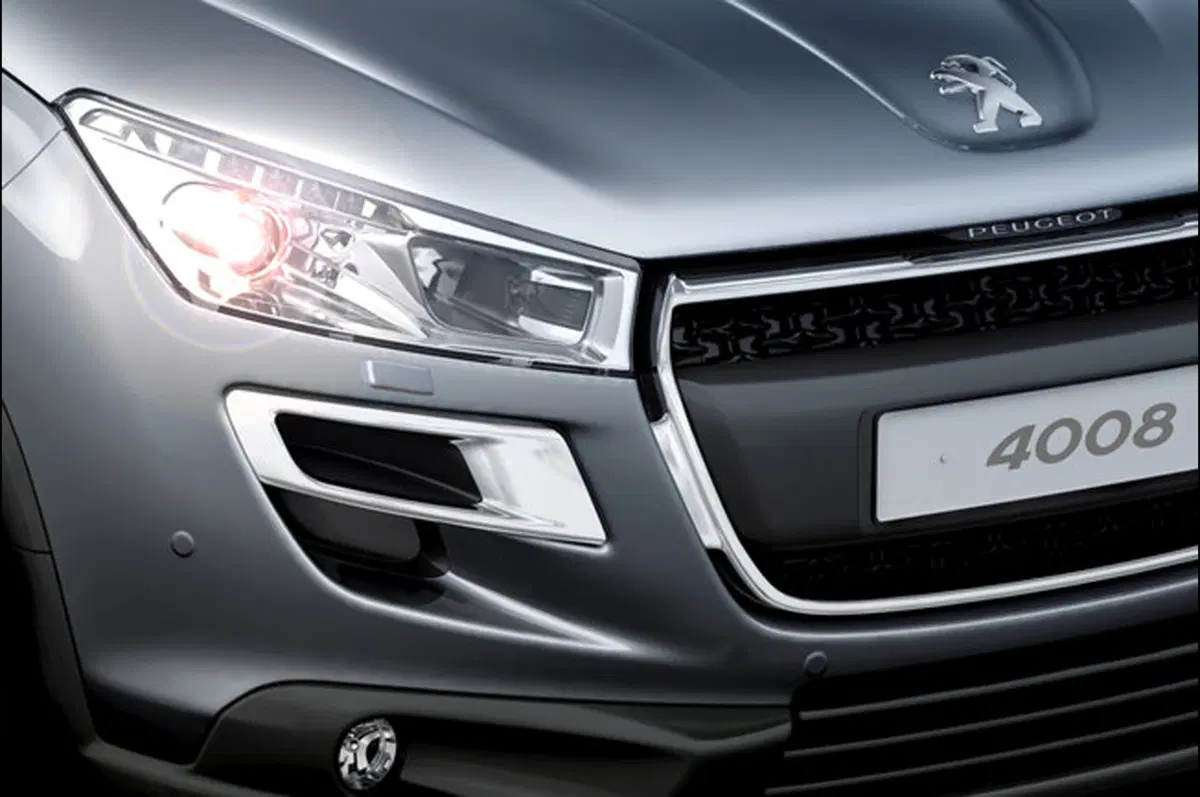 Peugeot 4008: nuove immagini ufficiali (17)