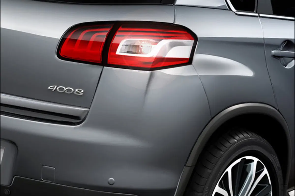 Peugeot 4008: nuove immagini ufficiali (18)