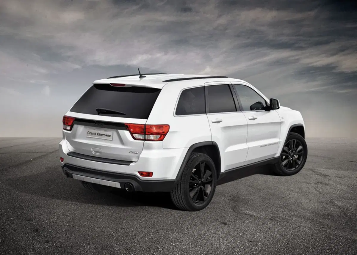 Jeep Grand Cherokee production-intent sports concept (2)