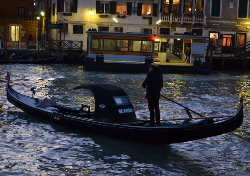 Presentata a Venezia la Mini Roadster