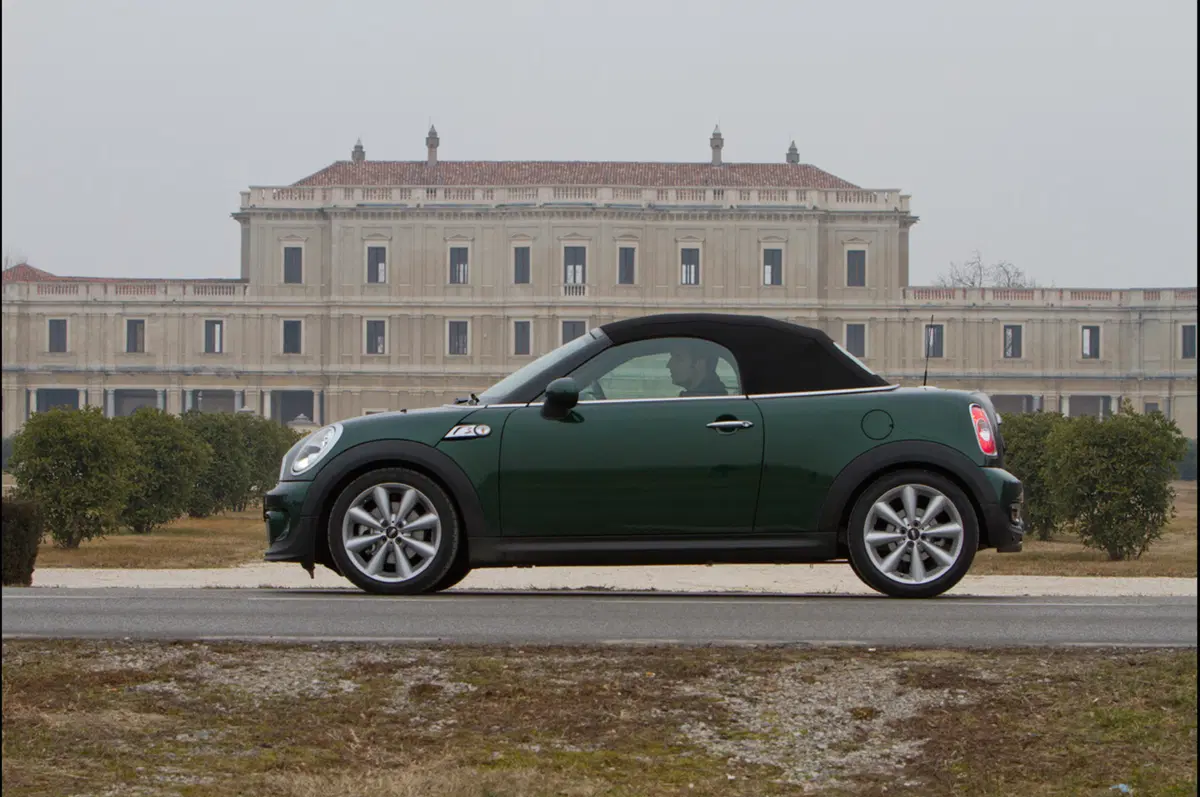 Presentata a Venezia la Mini Roadster (14)