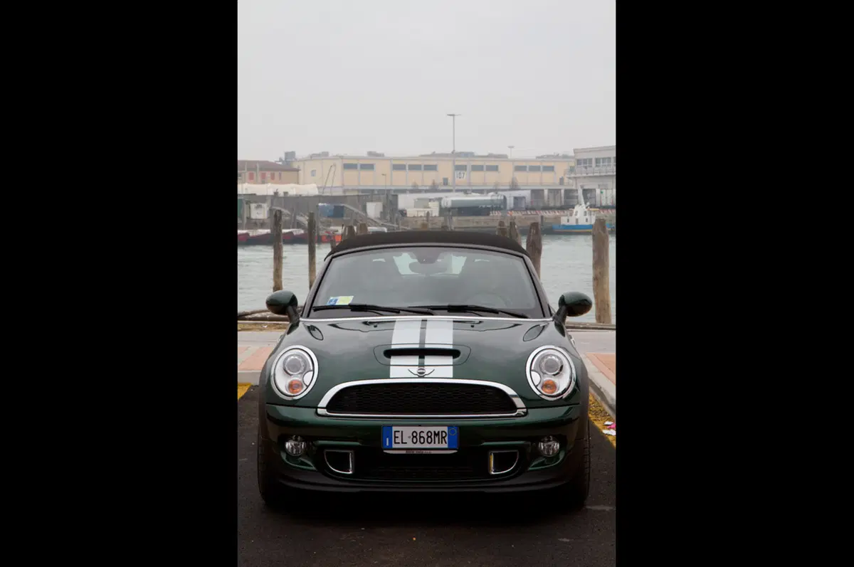 Presentata a Venezia la Mini Roadster (26)