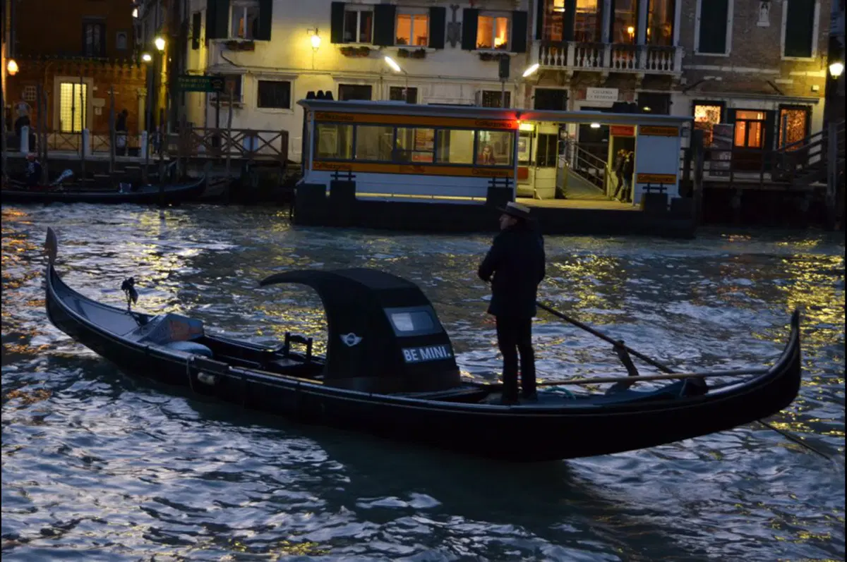 Presentata a Venezia la Mini Roadster (33)