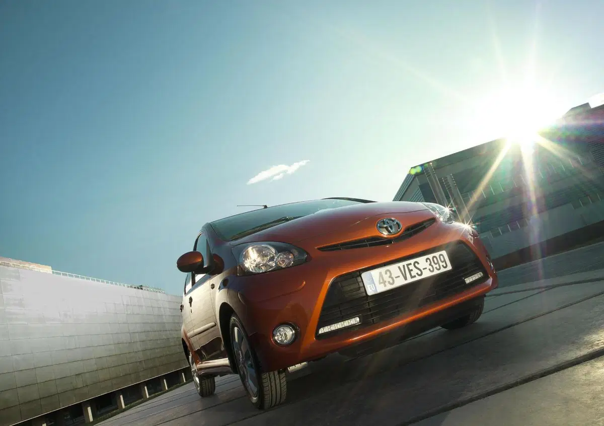 Toyota Aygo Fire ed Ice: edizioni speciali per l'Inghilterra
