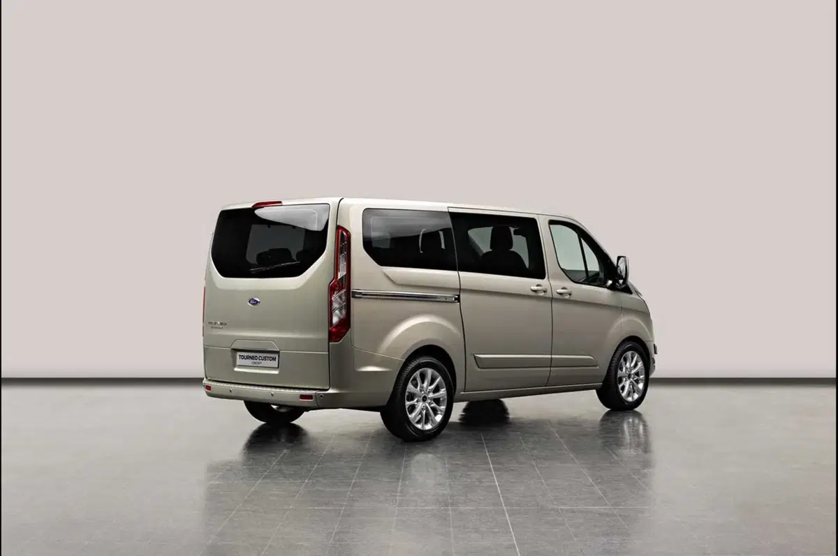 Ford Tourneo Custom Concept (2)