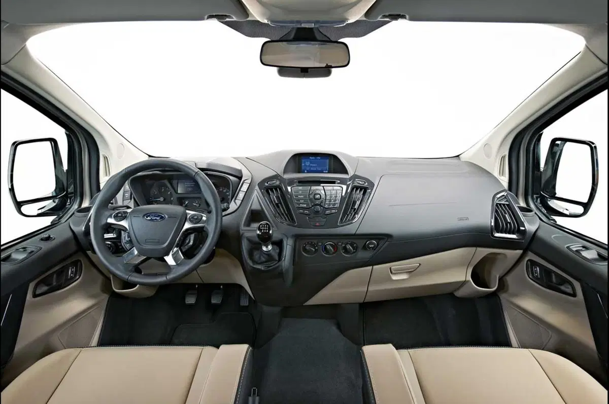 Ford Tourneo Custom Concept (5)