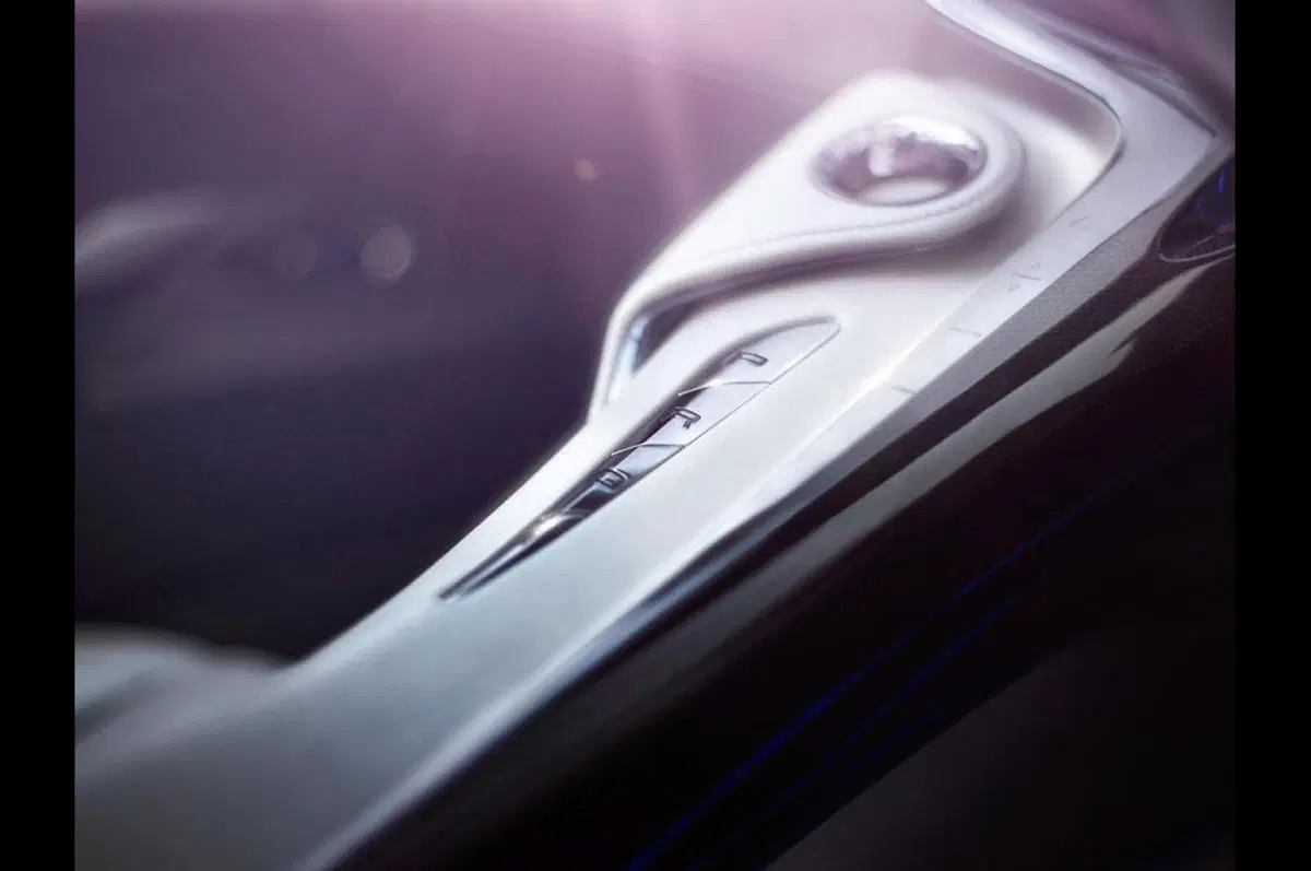 Infiniti Emerg-E: nuove immagini ufficiali (12)