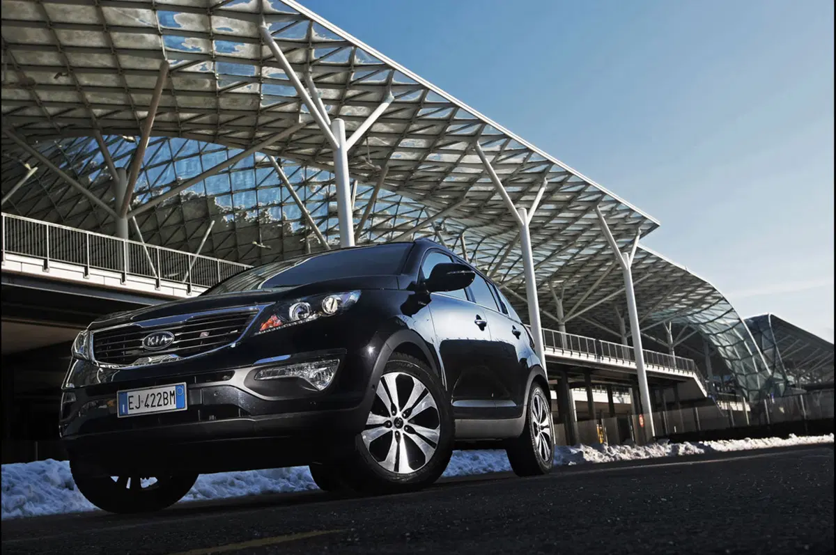 Kia Sportage R AWD (9)