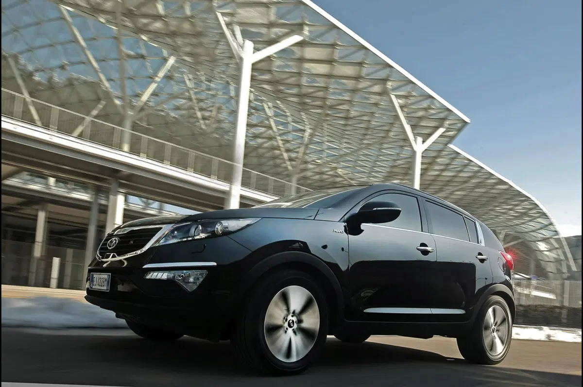 Kia Sportage R AWD (11)