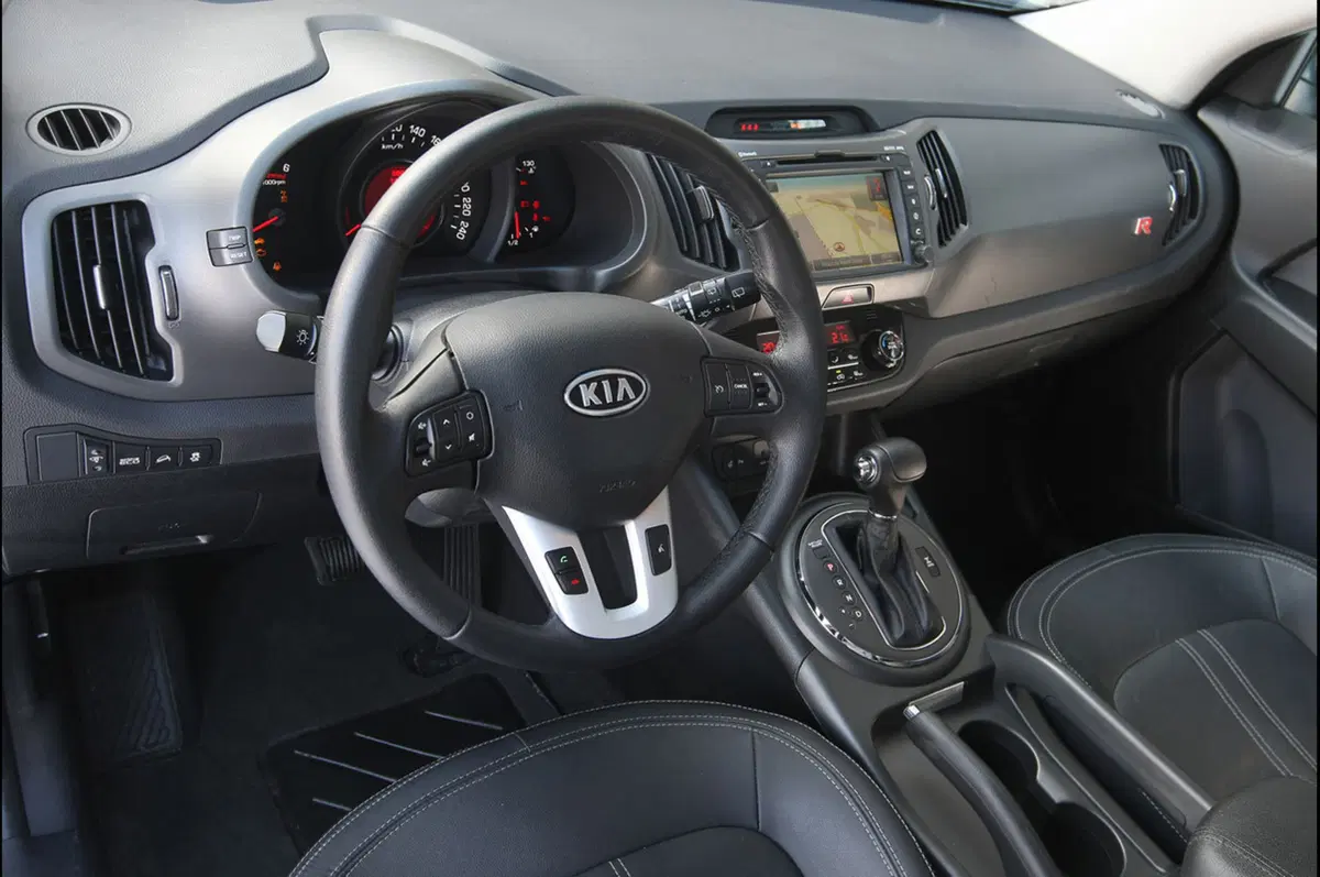 Kia Sportage R AWD (17)