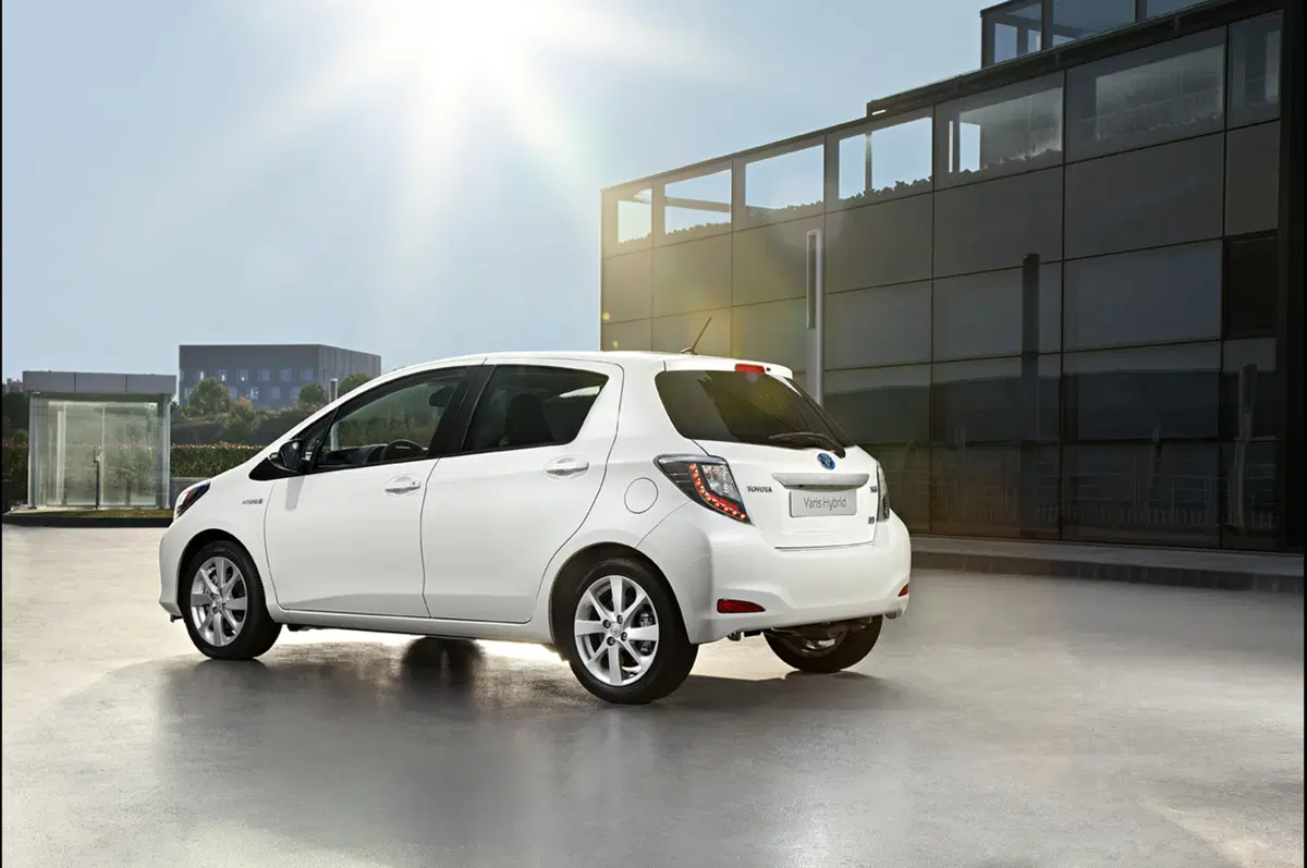 Toyota Yaris Hybrid: arriverà in estate (2)