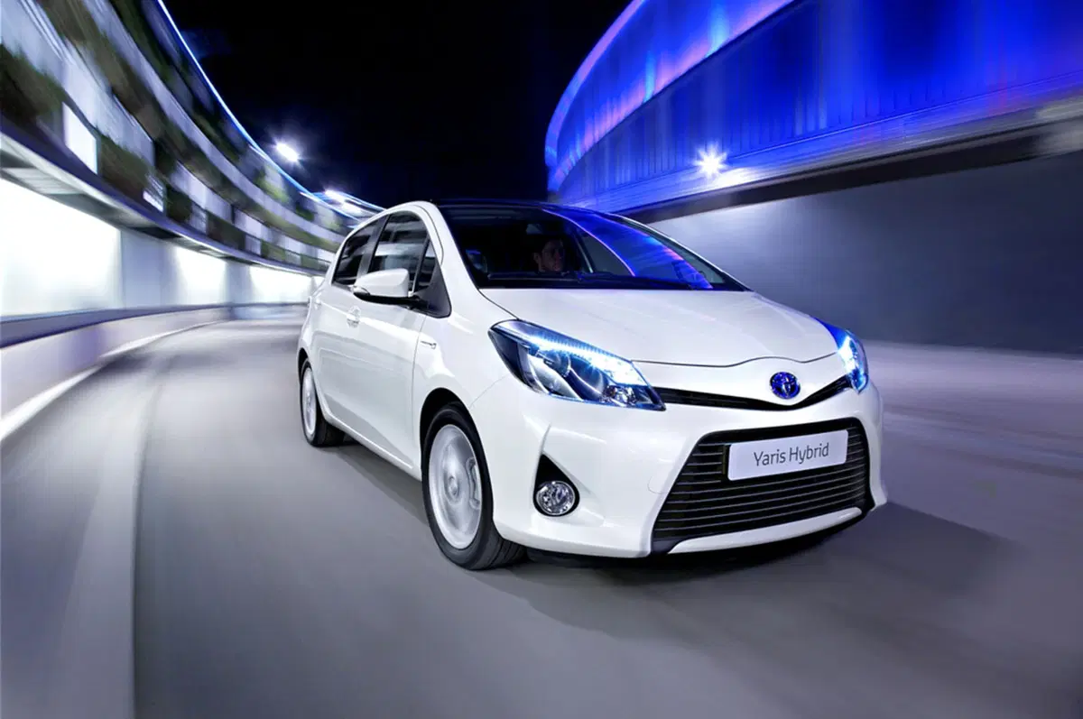 Toyota Yaris Hybrid: arriverà in estate (3)