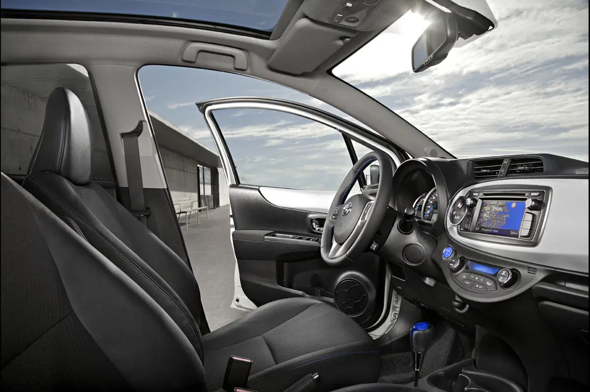 Toyota Yaris Hybrid: arriverà in estate (4)