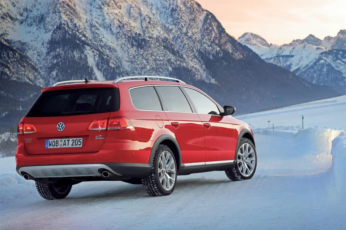 Volkswagen Passat Alltrack: iniziata la prevendita (8)