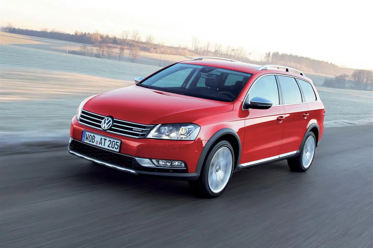 Volkswagen Passat Alltrack: iniziata la prevendita (15)