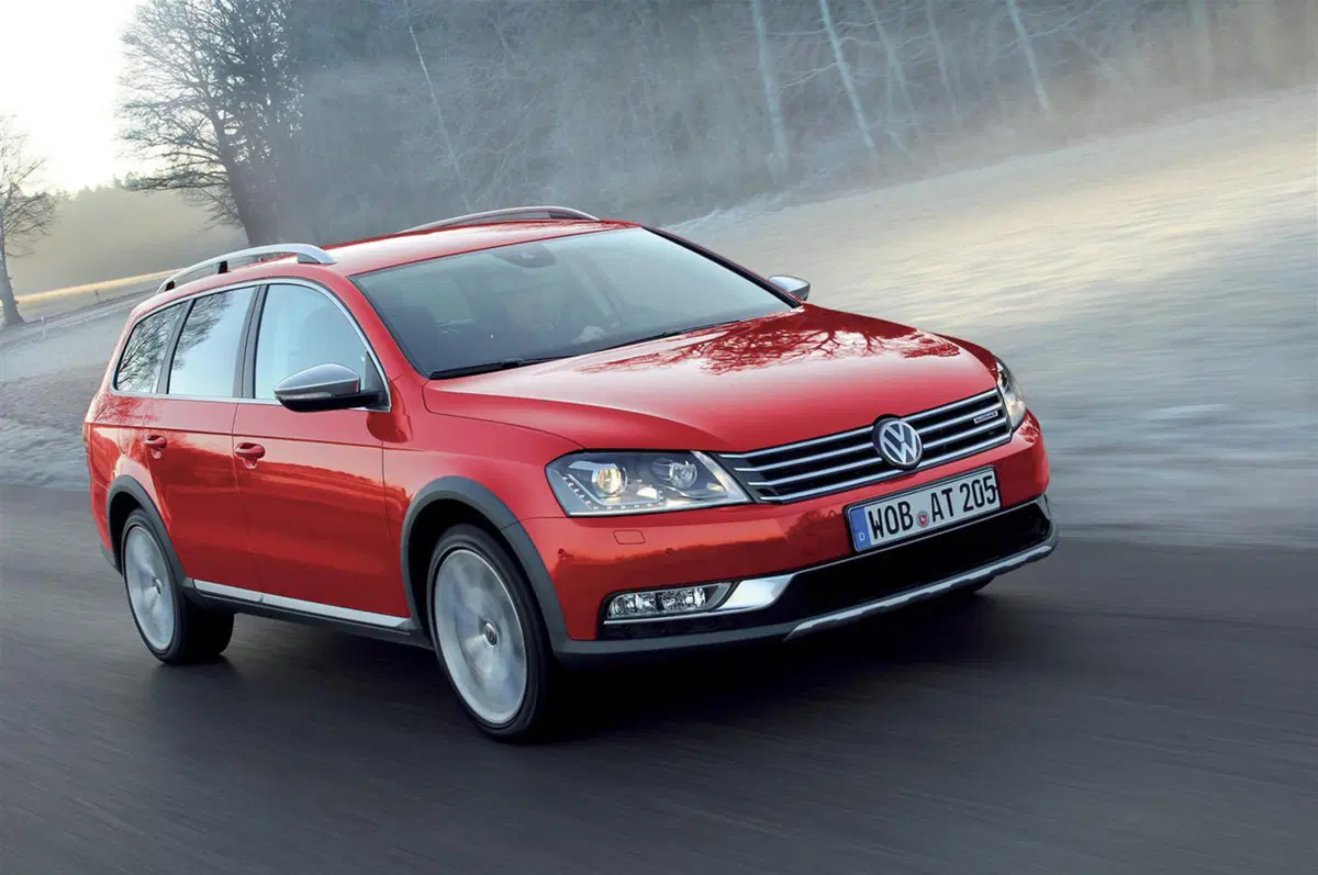 Volkswagen Passat Alltrack: iniziata la prevendita (18)