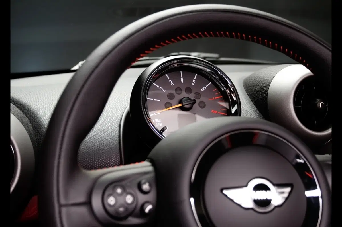 Mini John Cooper Works Countryman (18)