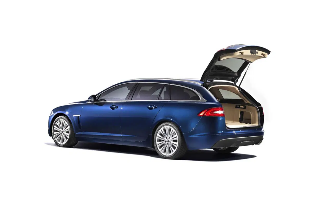 Jaguar XF Sportbrake: immagini e informazioni ufficiali (20)