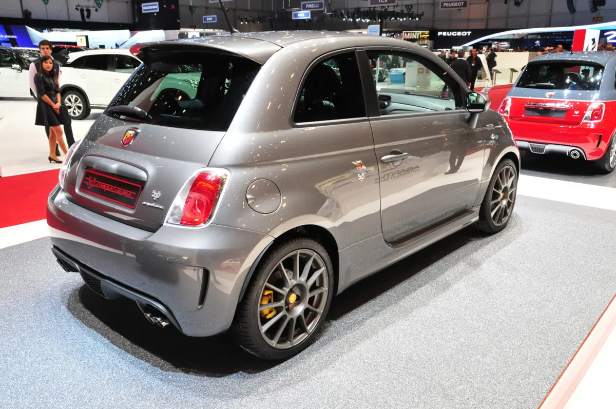 Abarth al Salone di Ginevra 2012 (7)