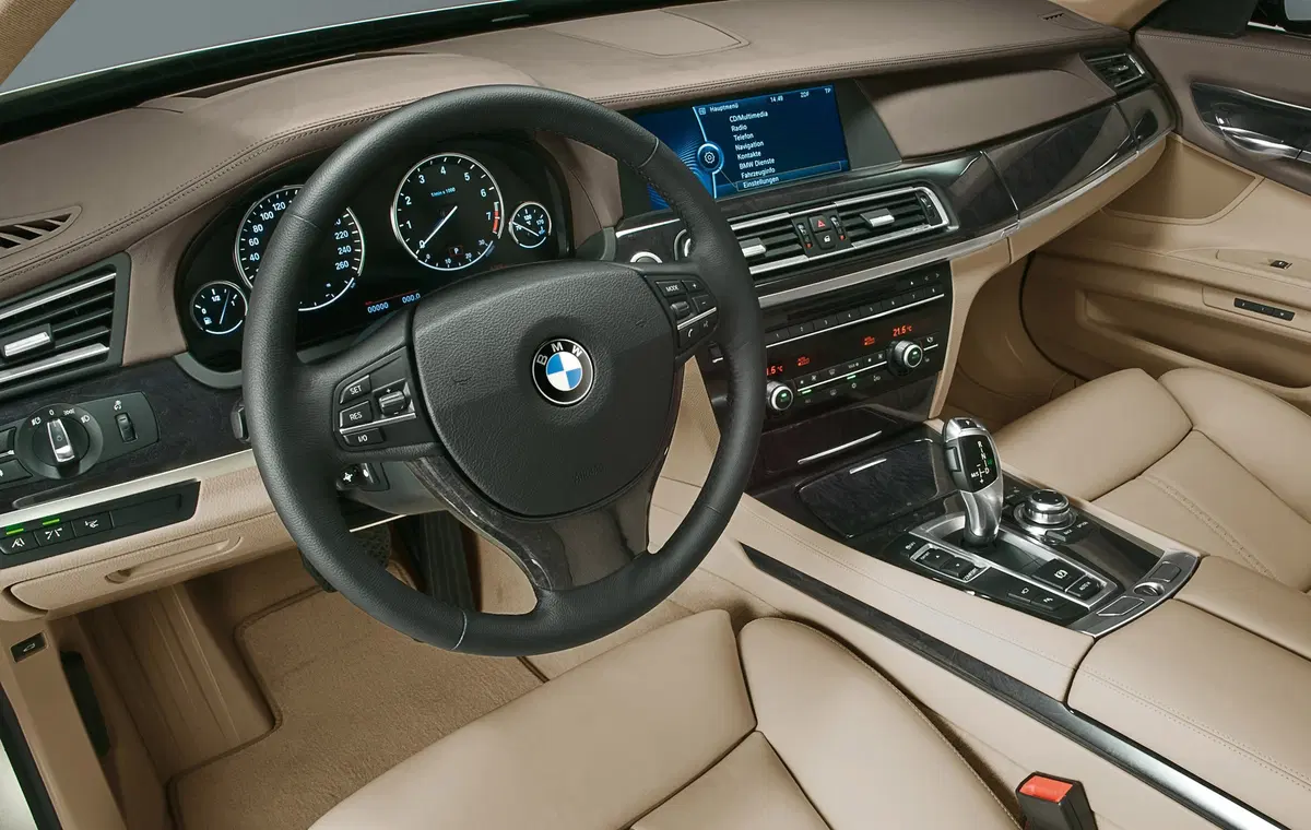 BMW Serie 7 (2008-15) (4)
