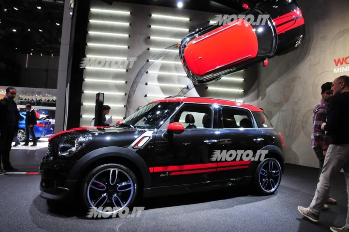 MINI al Salone di Ginevra 2012 (3)