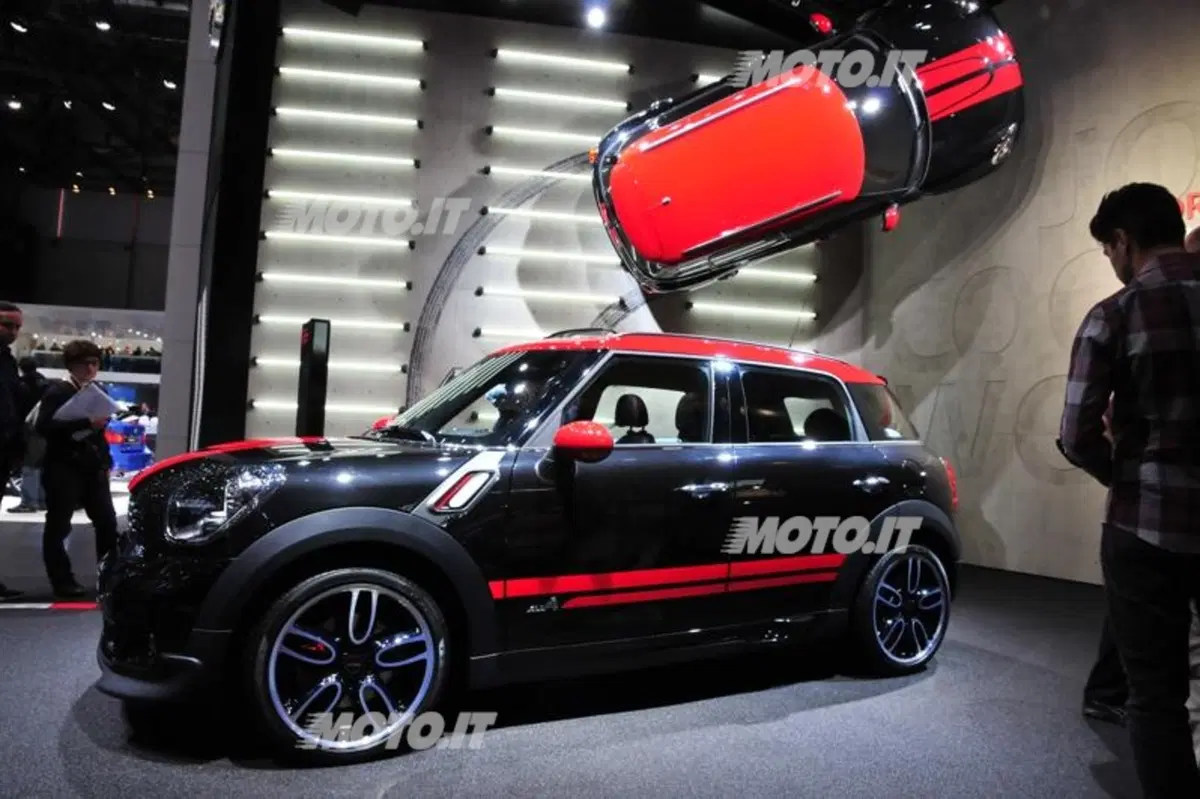 MINI al Salone di Ginevra 2012 (7)