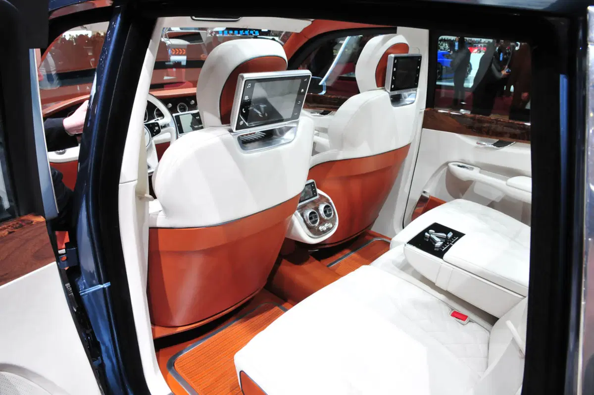 Bentley al Salone di Ginevra 2012 (20)