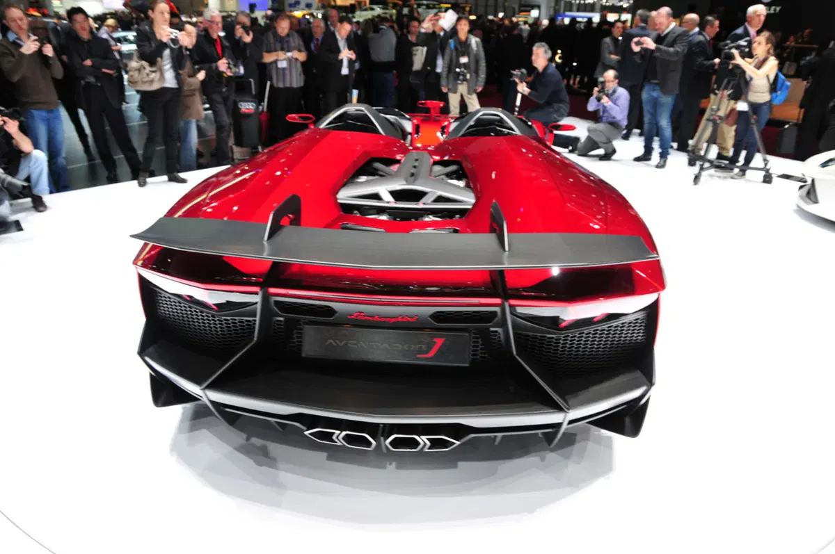 Lamborghini al Salone di Ginevra 2012 (10)