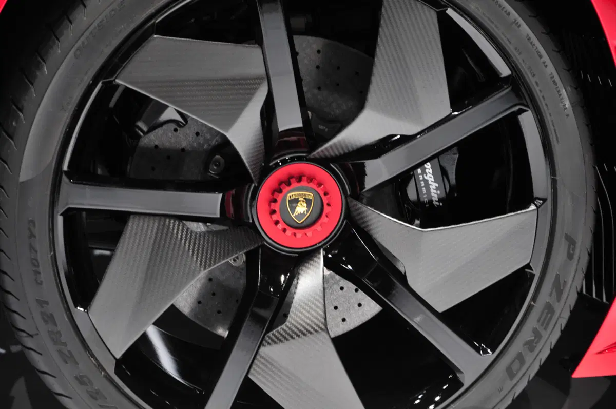 Lamborghini al Salone di Ginevra 2012 (18)
