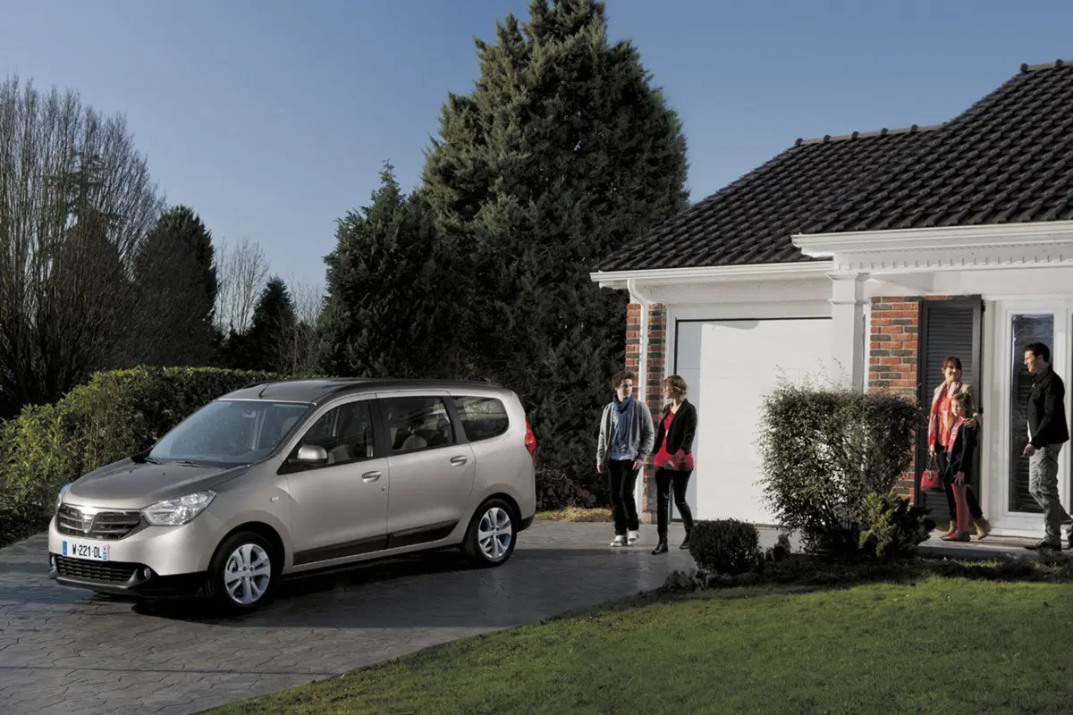 Dacia Lodgy: listino prezzi