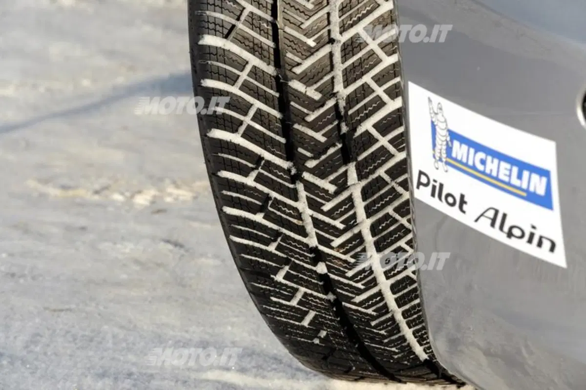 Michelin Pilot Alpin PA4 (55)