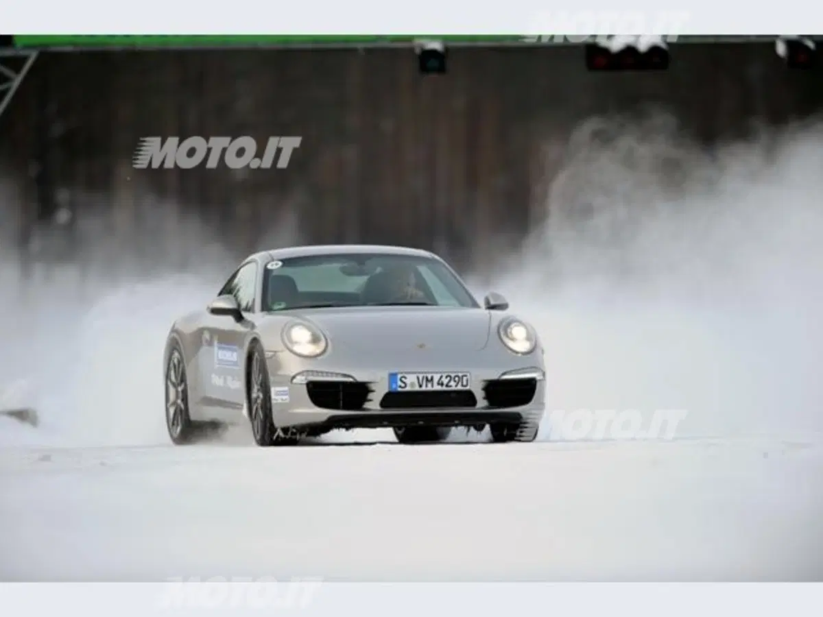 Porsche 911: «piacevole anche in inverno» (8)