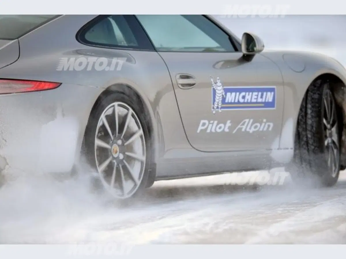 Porsche 911: «piacevole anche in inverno» (10)