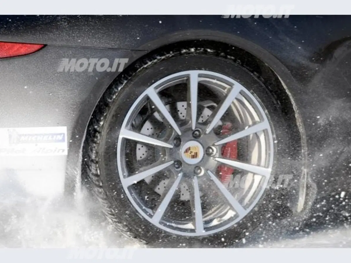 Porsche 911: «piacevole anche in inverno» (17)