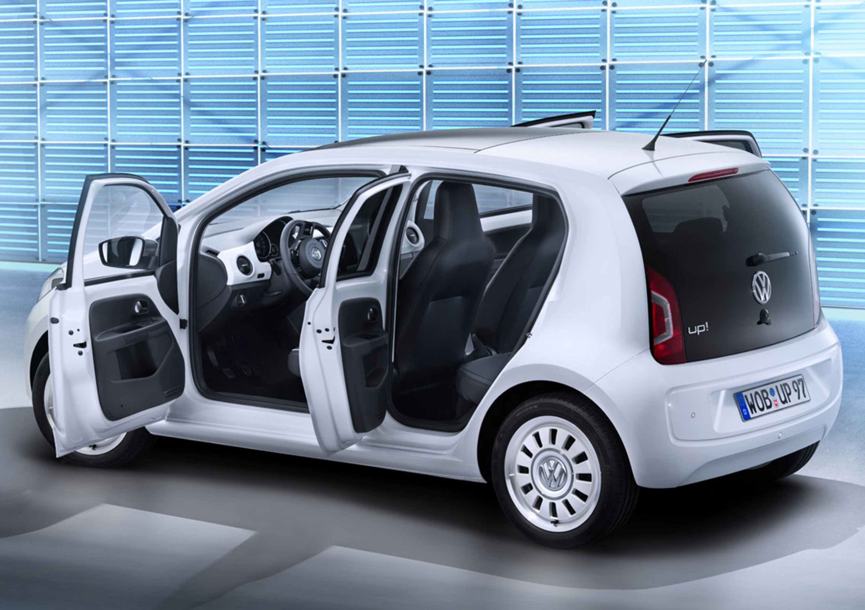 Volkswagen up! 5 porte: da giugno nelle concessionarie