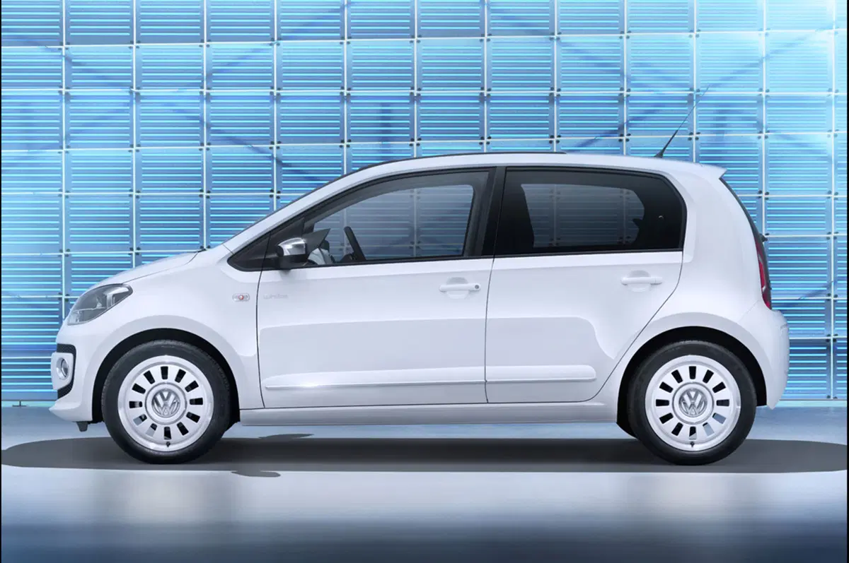 Volkswagen up! 5 porte: da giugno nelle concessionarie (4)