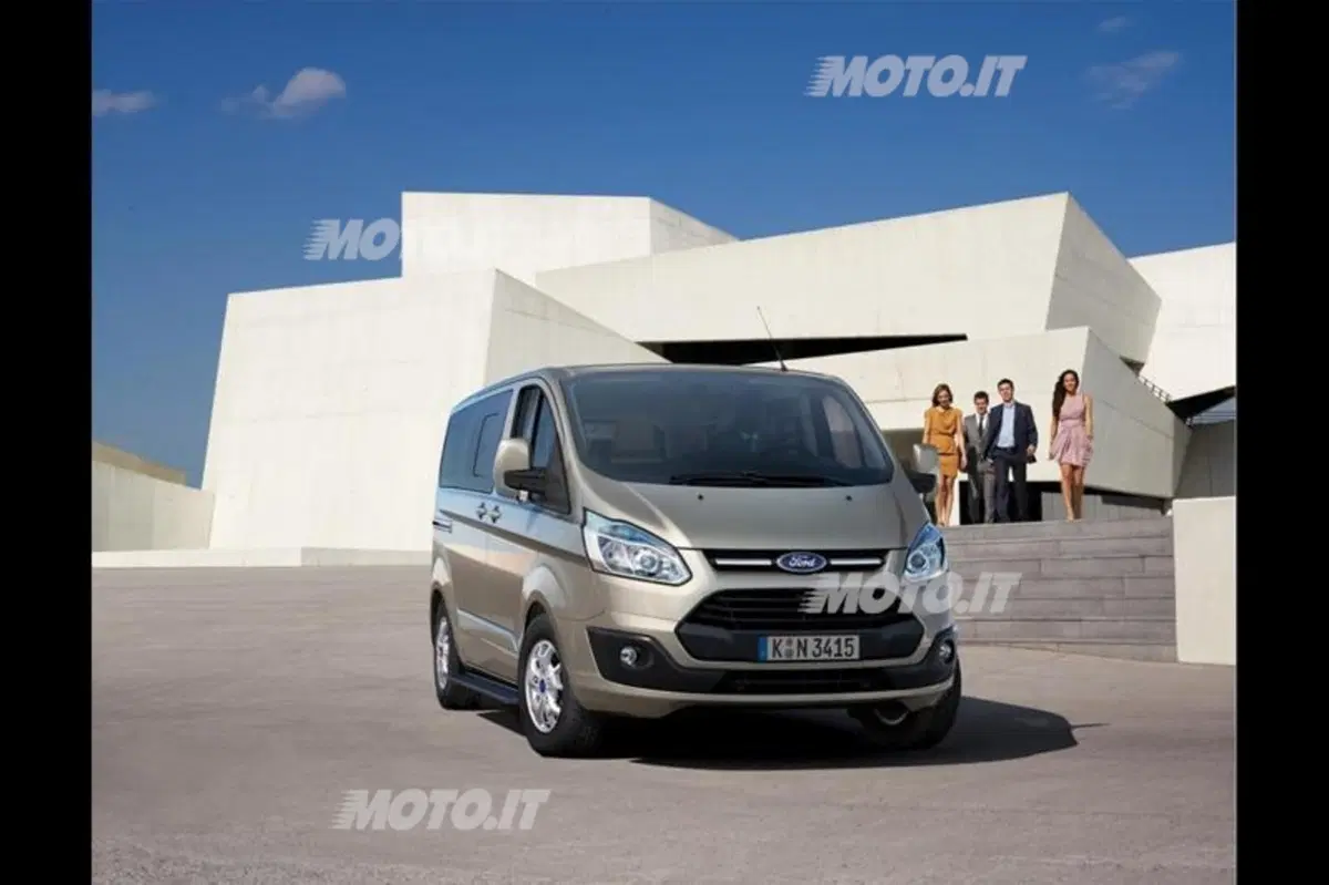 Ford Tourneo Custom: da quest'anno la versione di serie