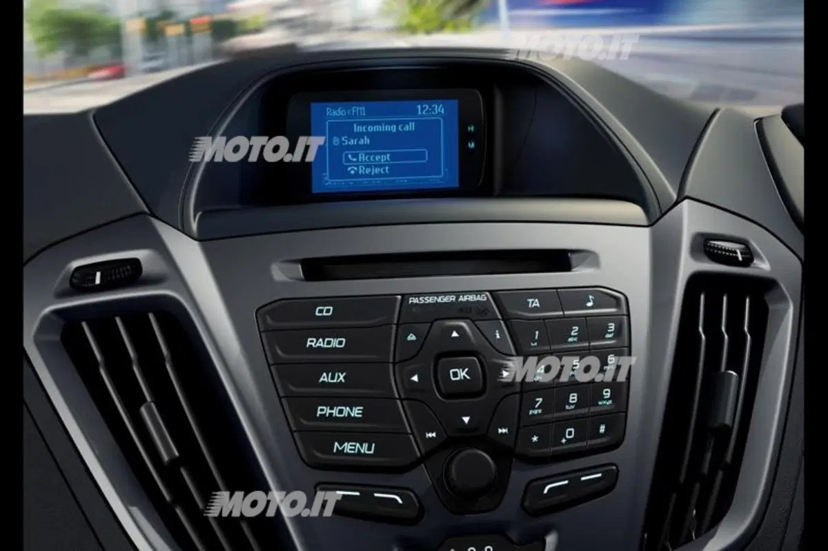 Ford Tourneo Custom: da quest'anno la versione di serie (4)