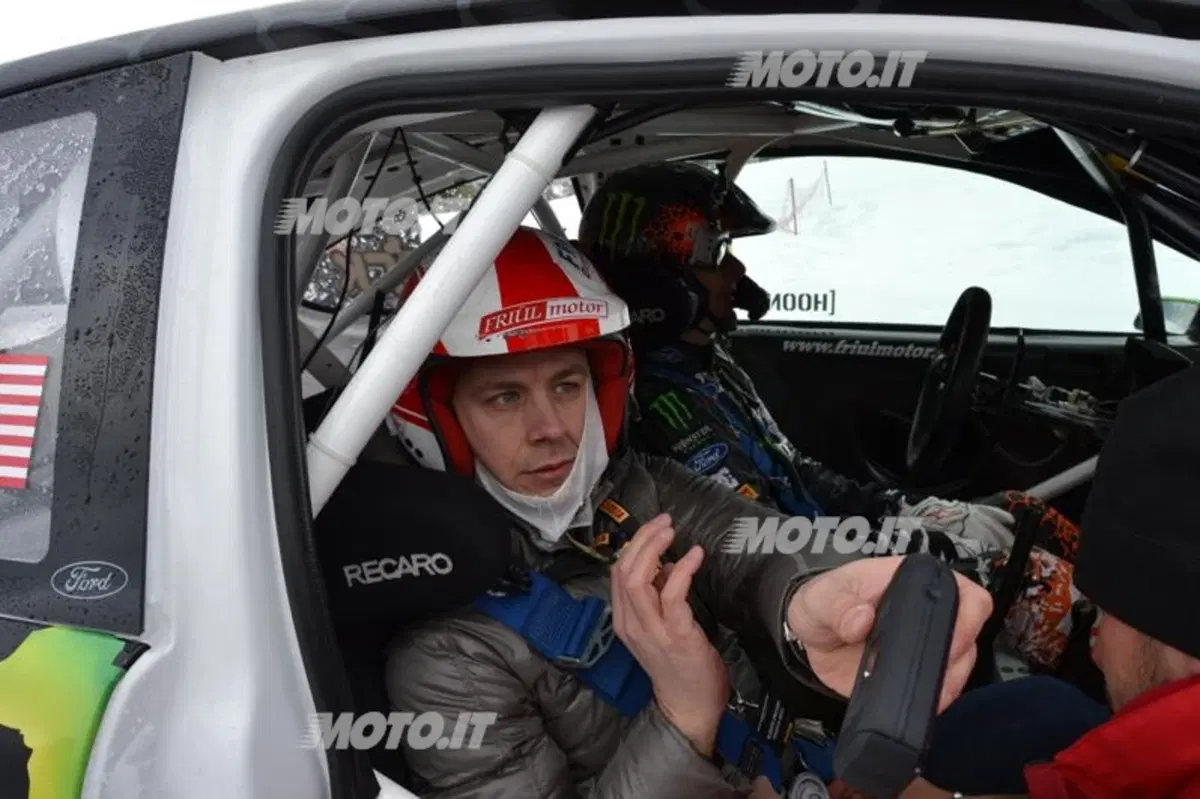 Live: neve e bosco, di traverso, con Ken Block... (17)