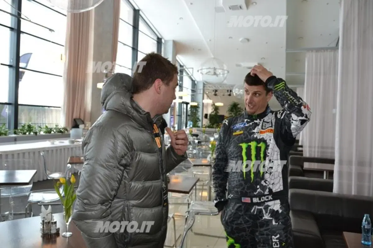 Live: neve e bosco, di traverso, con Ken Block... (22)