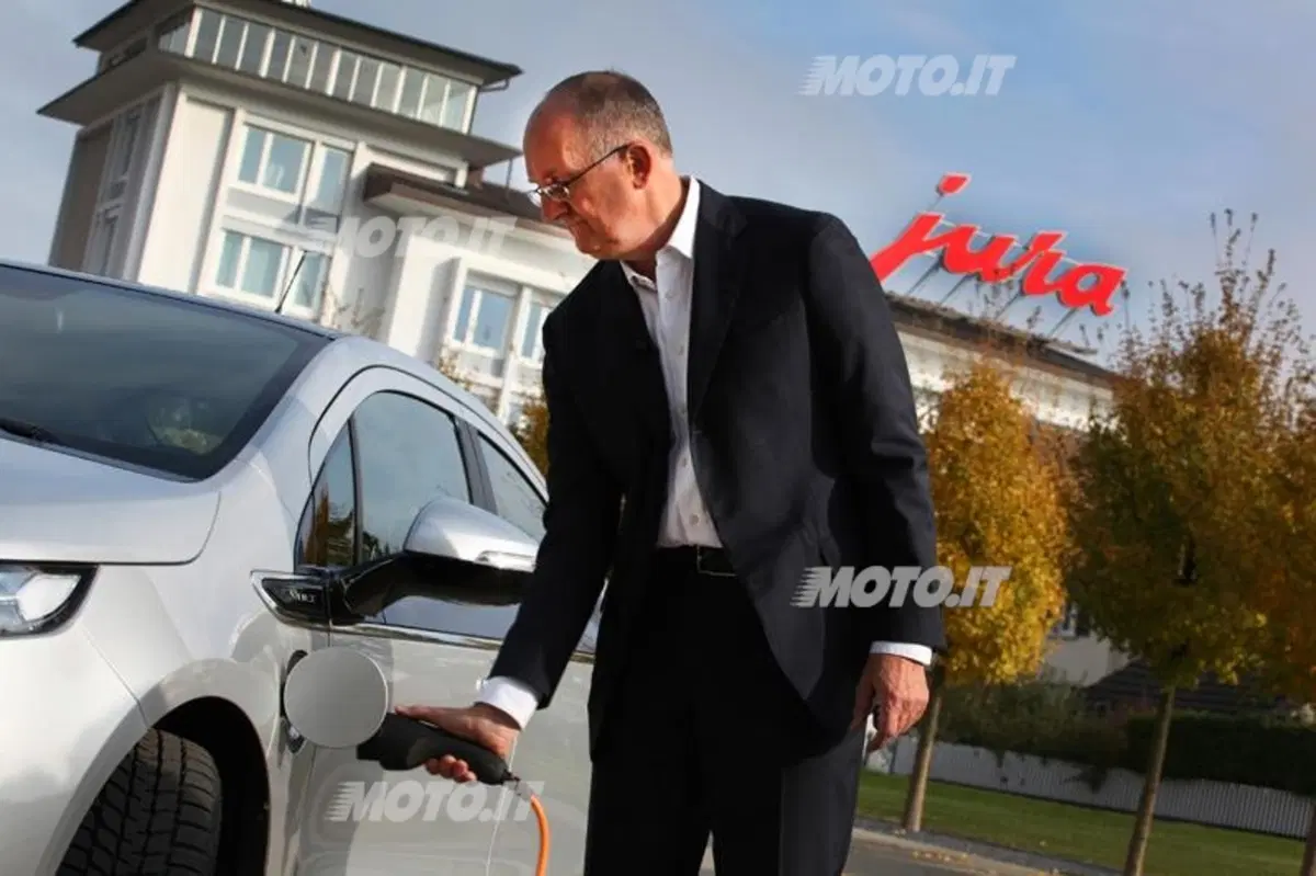 Chevrolet Volt: consegnato il primo esemplare in Europa (3)