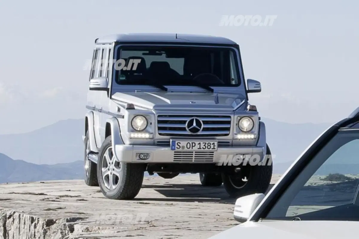 Mercedes-Benz Classe G restyling: la nuova GLK la svela